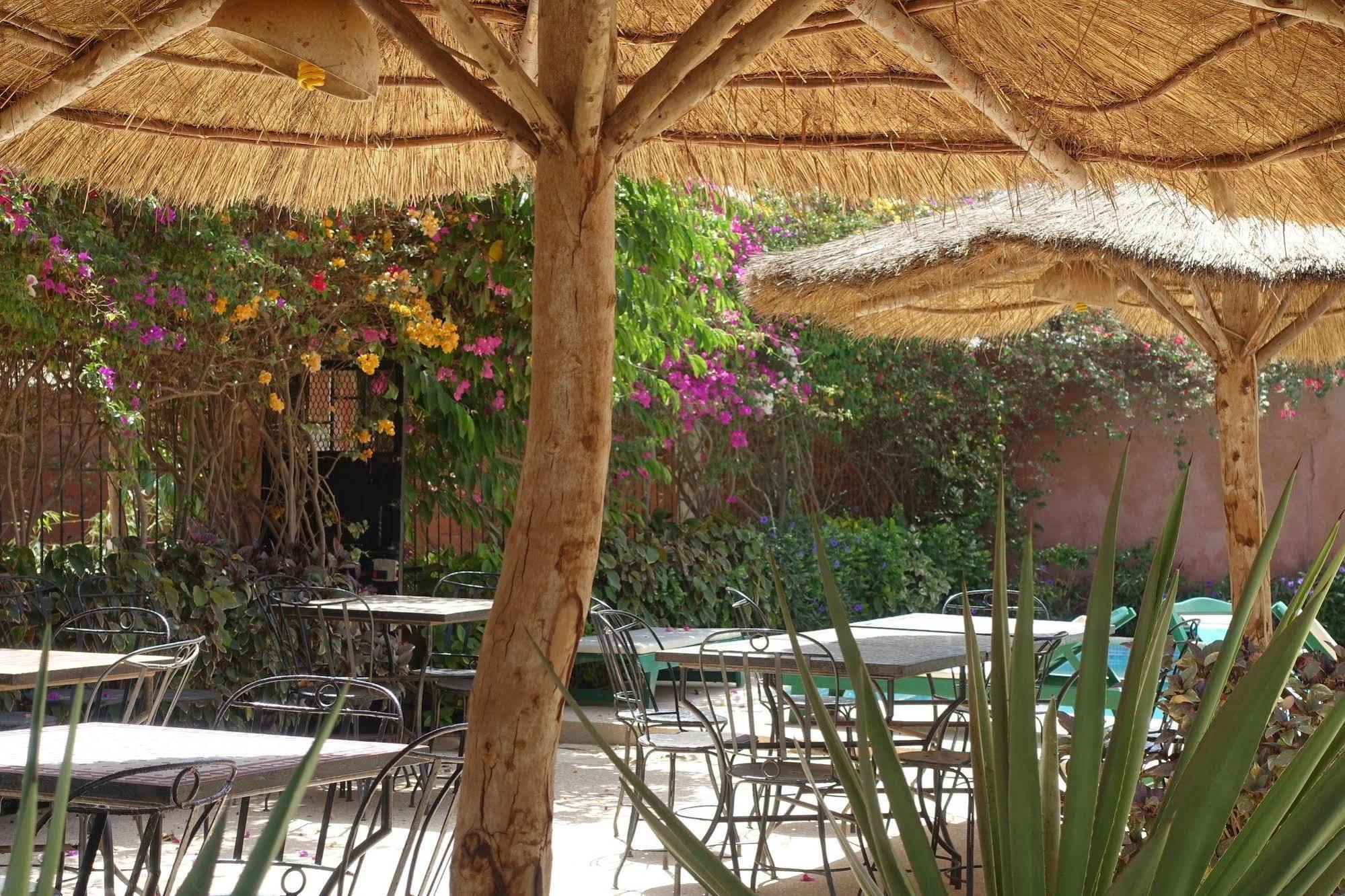 Hotel Keur Marrakis M'Bour Esterno foto
